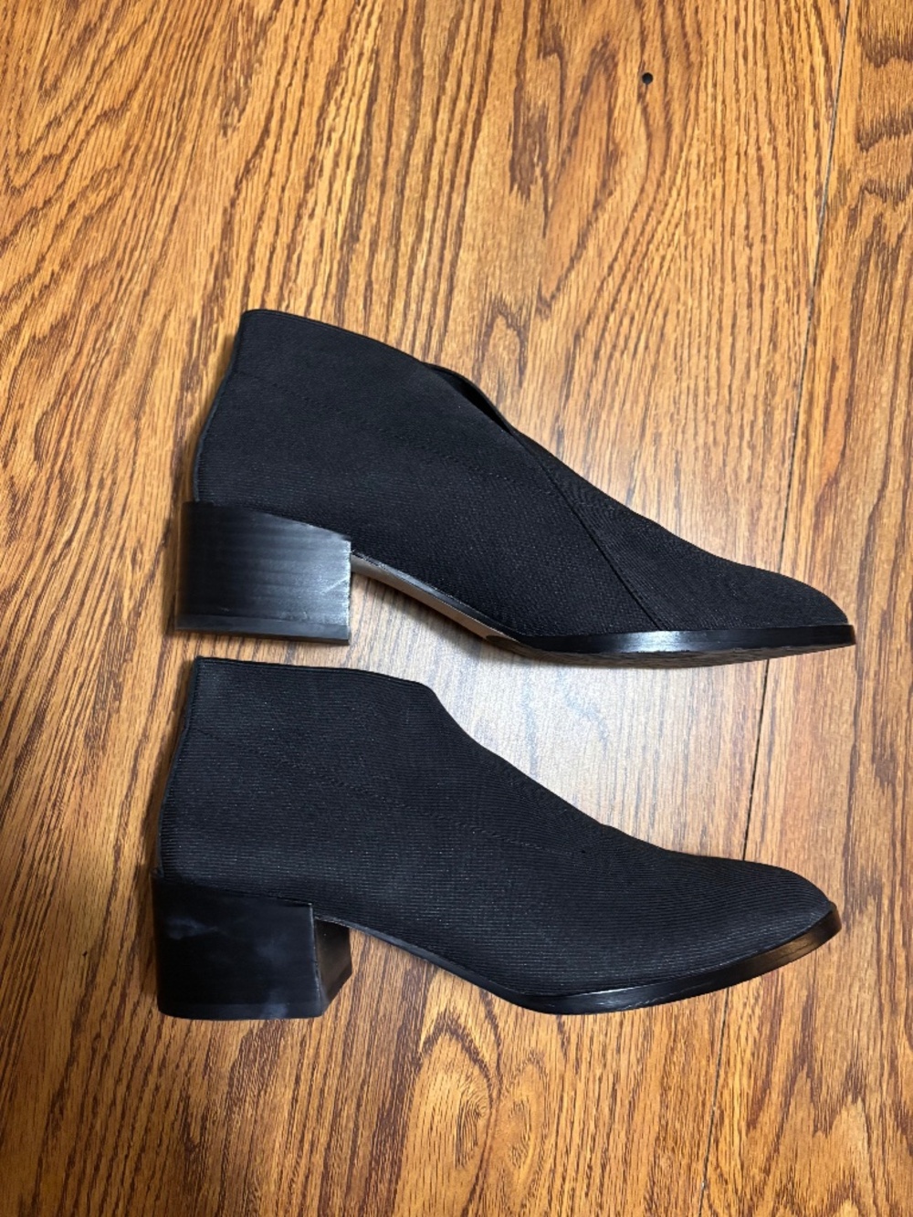Donald Pliner Black Stretch Fabric V-Cut Block Heel Booties - Size 7.5M